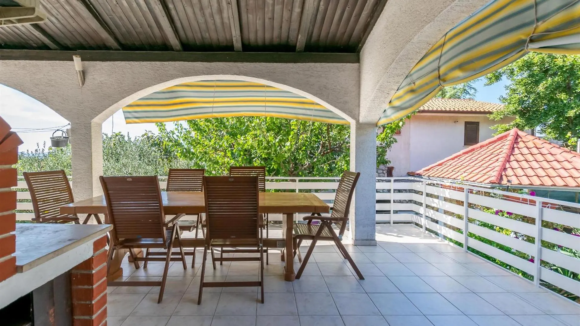 Apartment Vesna Pinezići